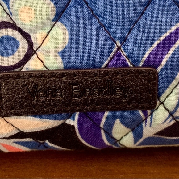 Vera Bradley Quilted Blue Floral Handbag - Picture 3 of 10